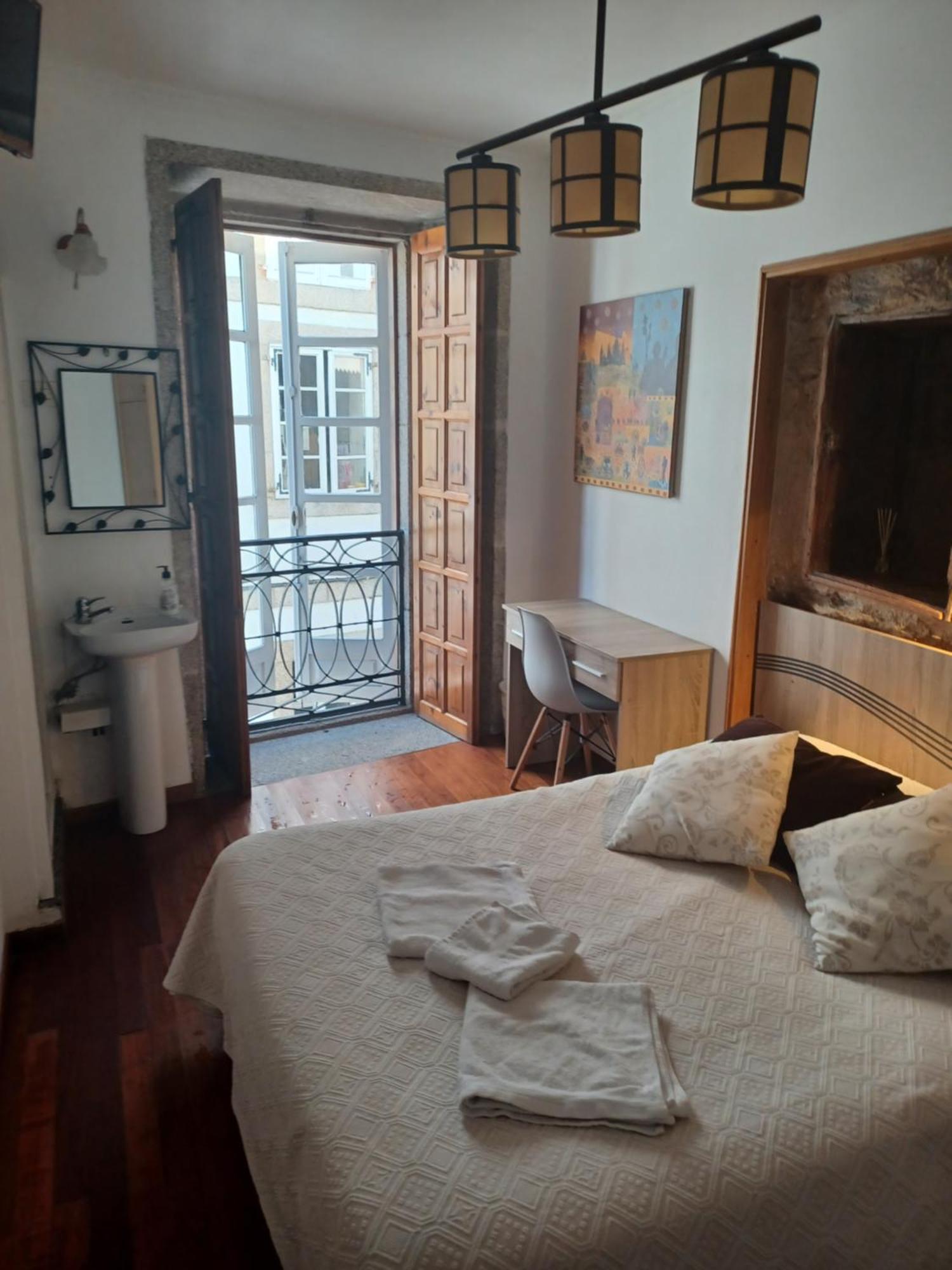 Hostal Forest Santiago de Compostela Room photo