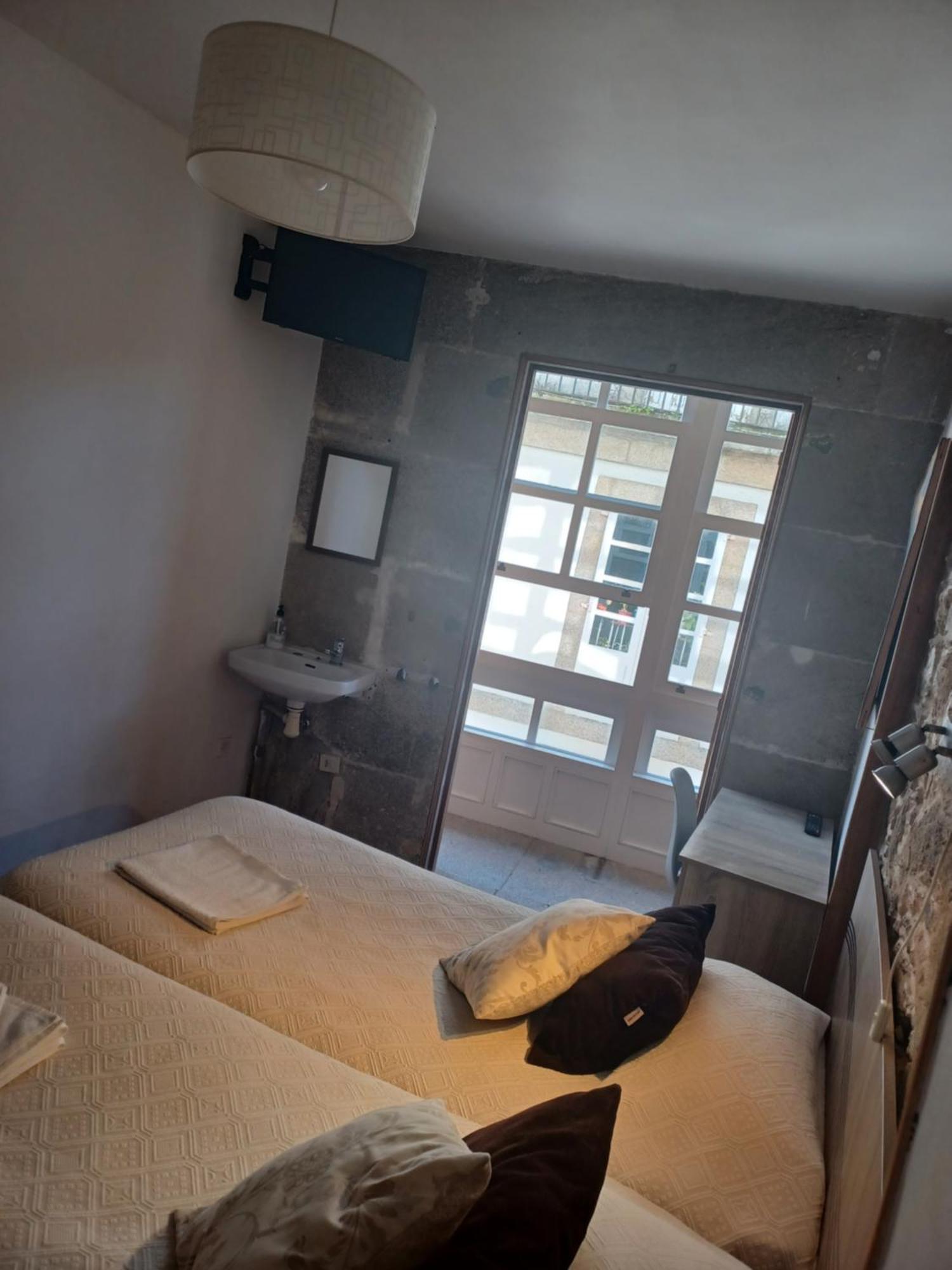 Hostal Forest Santiago de Compostela Room photo