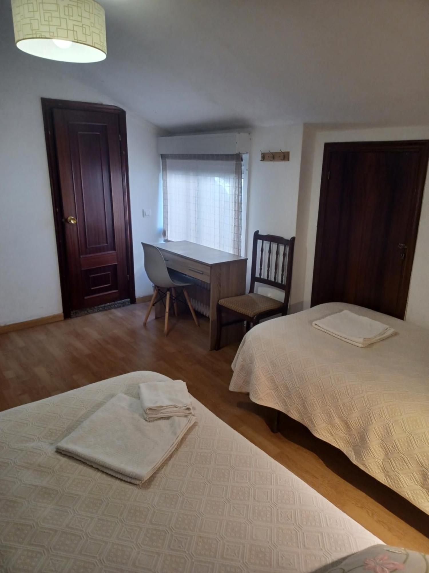 Hostal Forest Santiago de Compostela Room photo